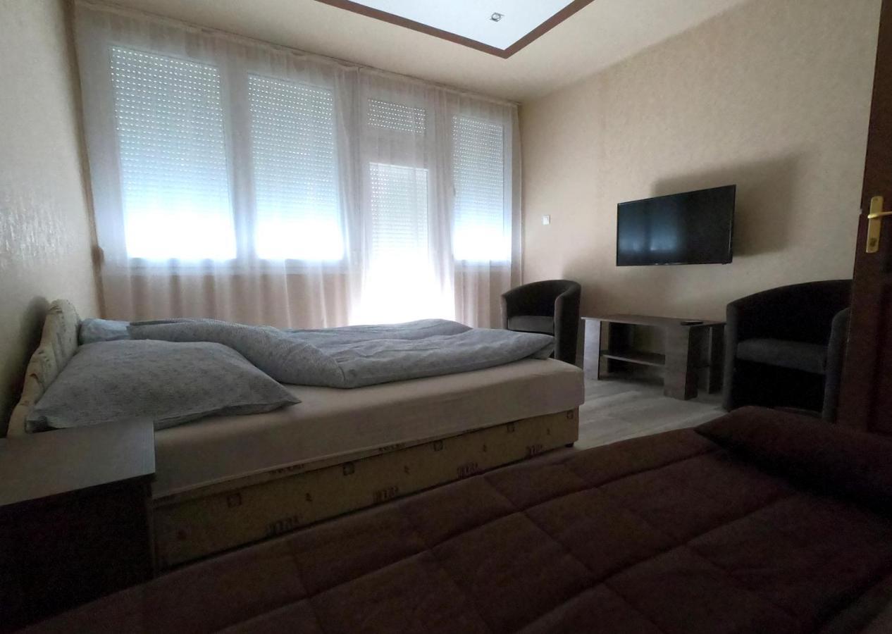 Dami Apartman ไฮจ์ดุสโซบอสโล ภายนอก รูปภาพ